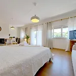 Gasthuis Prana Guesthouse, Yoga & Ayurveda 3*